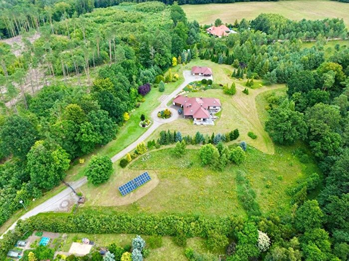 Dom 7-pokojowy na sprzedaż, Bydlino