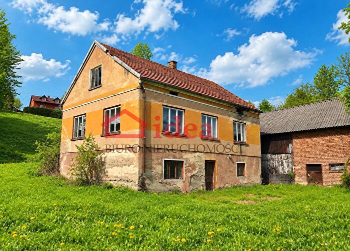 Dom 4-pokojowy na sprzedaż, Izdebki