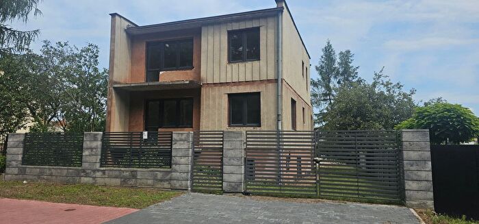 Dom 6-pokojowy na sprzedaż, Tomaszów Mazowiecki