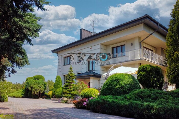 Dom 8-pokojowy na sprzedaż, Sobiekursk