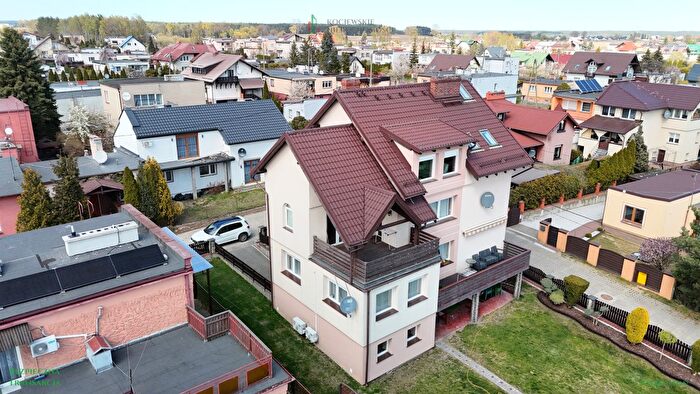 Dom 7-pokojowy na sprzedaż, Starogard Gdański – Obrońców Poczty Gdańskiej