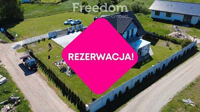 Dom 4-pokojowy na sprzedaż, Manowo