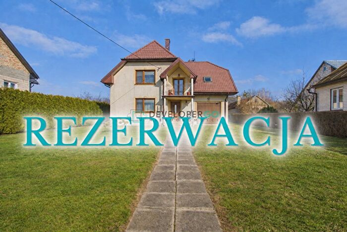 Dom 5-pokojowy na sprzedaż, Uhowo