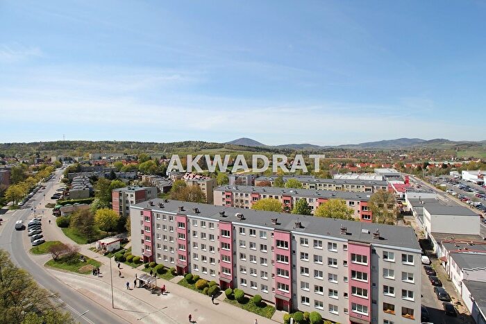 Mieszkanie 3-pokojowe na sprzedaż, Wałbrzych