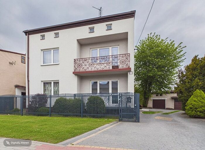 Dom 6-pokojowy na sprzedaż, Radomsko