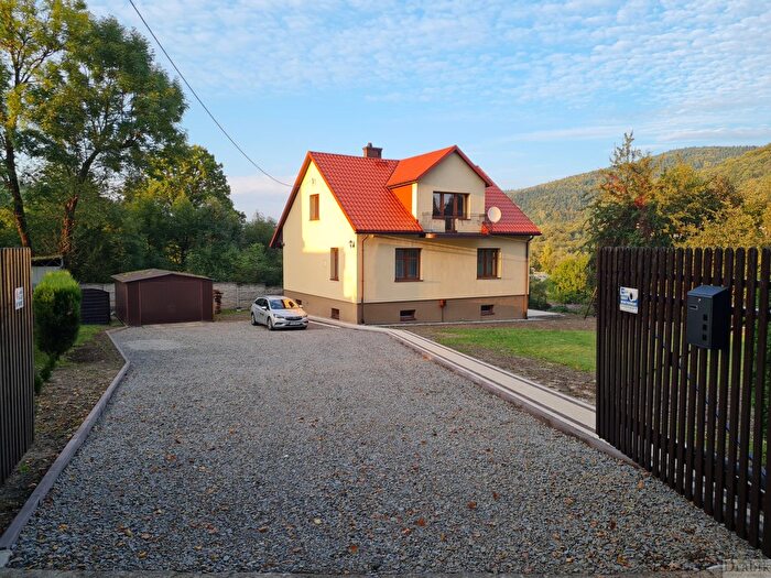 Dom 6-pokojowy na sprzedaż, Sucha Beskidzka