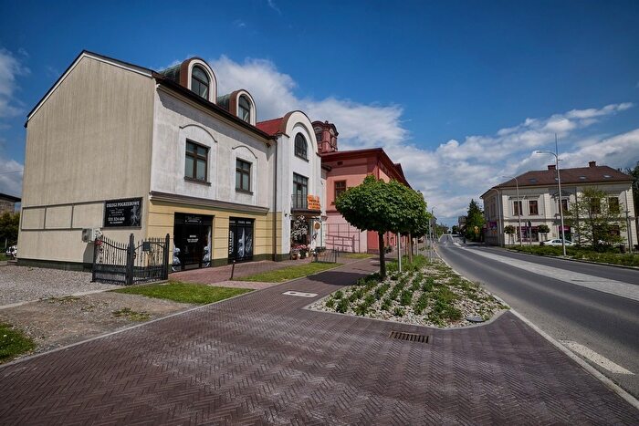 Dom 9-pokojowy na sprzedaż, Wilamowice