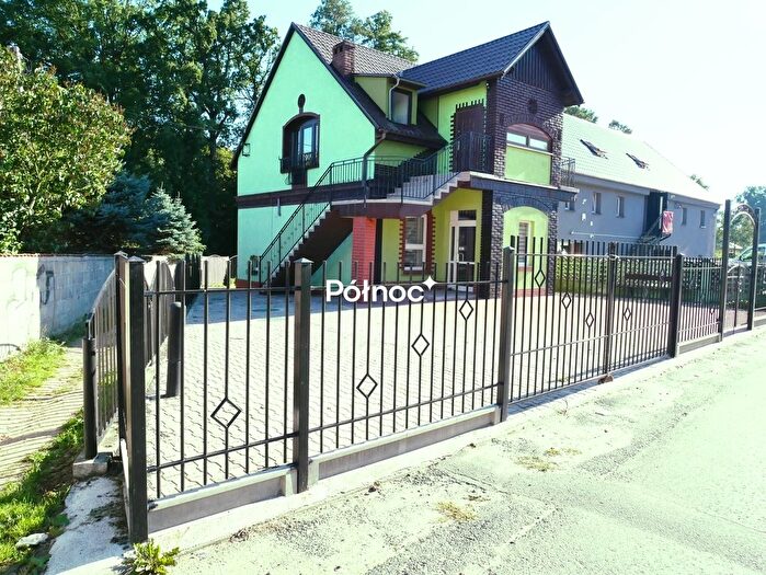 Dom 5-pokojowy na sprzedaż, Wykroty