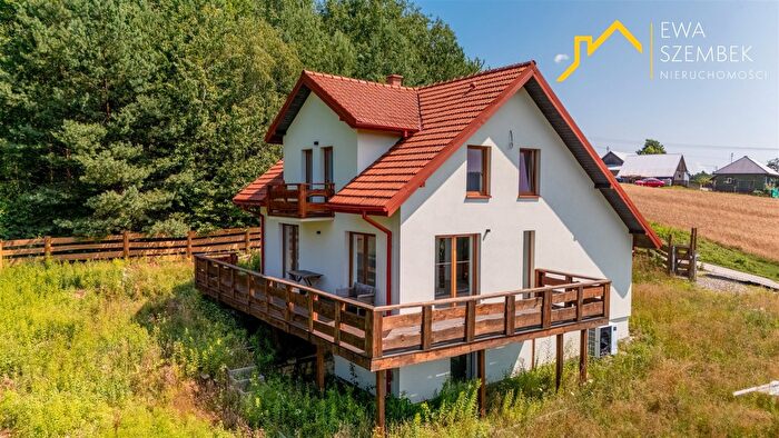 Dom 4-pokojowy na sprzedaż, Rożnów