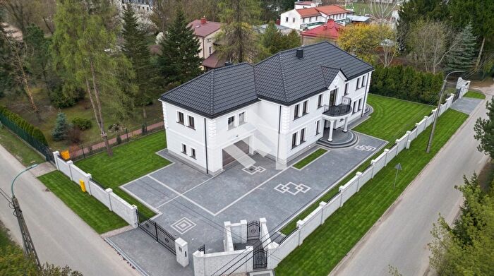 Dom 8-pokojowy na sprzedaż, Konstancin-Jeziorna – Przyjacielska