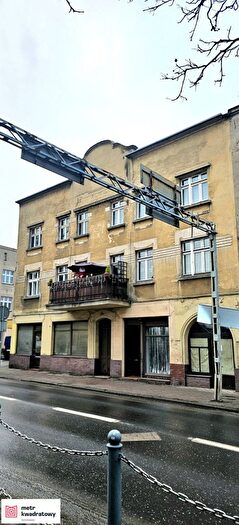 Dom 8-pokojowy na sprzedaż, Brodnica