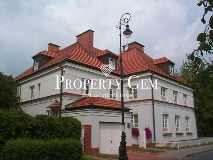 Dom 6-pokojowy do wynajęcia, Warszawa – Śmiała