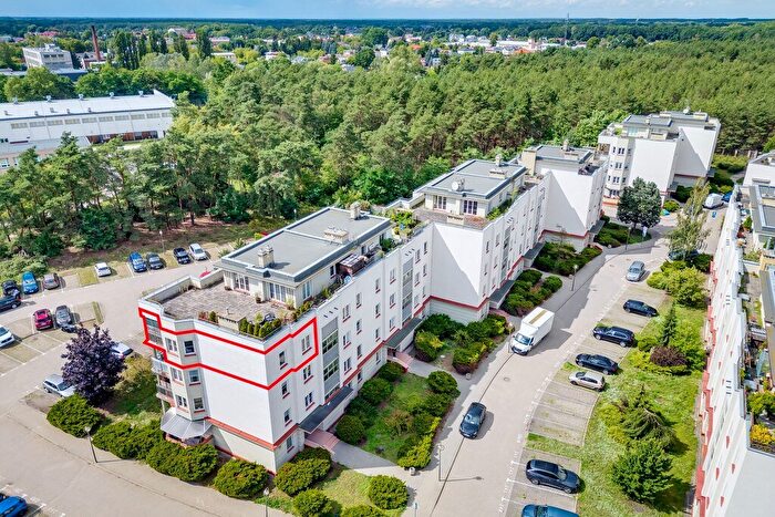 Mieszkanie 4-pokojowe na sprzedaż, Marki