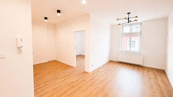 Mieszkanie 3-pokojowe na sprzedaż, Chorzów