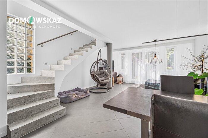 Dom 5-pokojowy do wynajęcia, Katowice – Bukszpanowa
