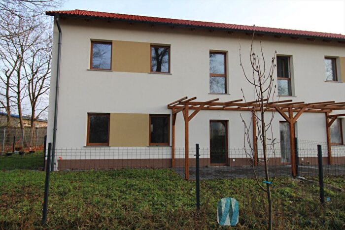 Mieszkanie 3-pokojowe na sprzedaż, Miłoszyce