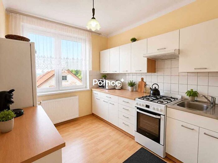 Mieszkanie 3-pokojowe na sprzedaż, Grodków