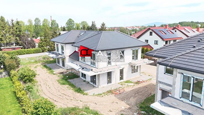 Dom 4-pokojowy na sprzedaż, Świdnica