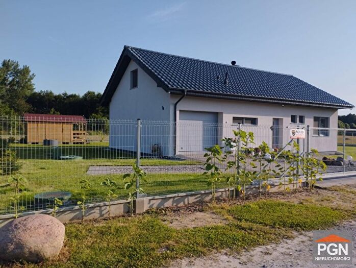 Dom 3-pokojowy na sprzedaż, Pobierowo