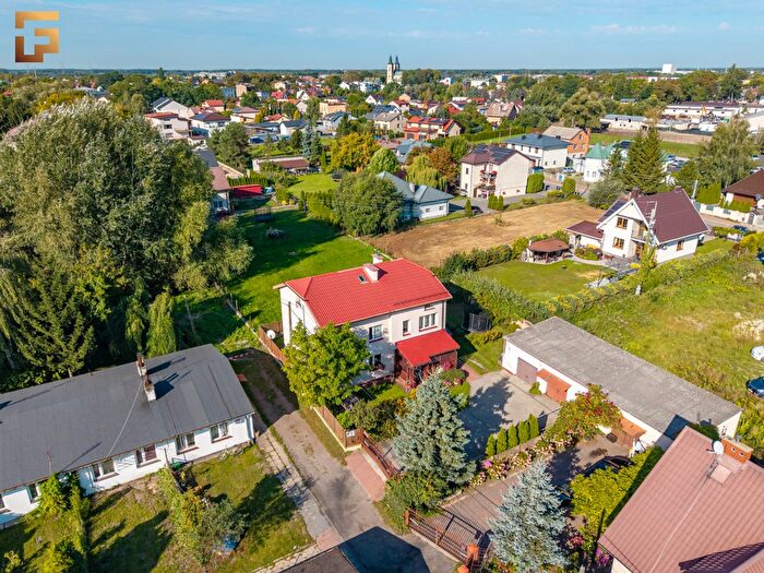 Dom 9-pokojowy na sprzedaż, Radzymin
