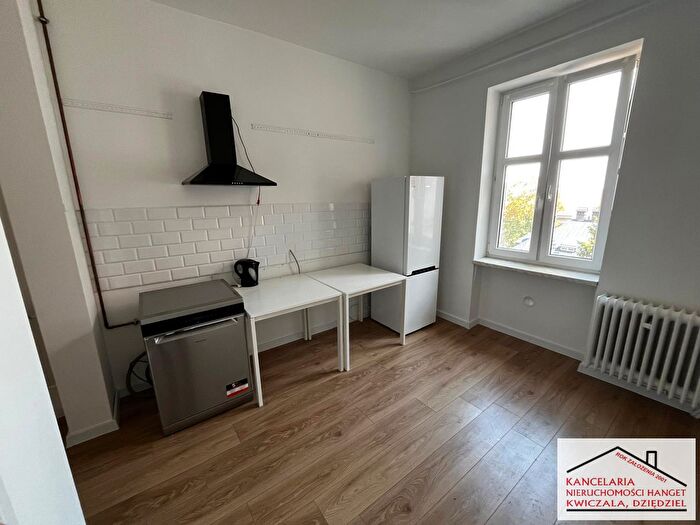Mieszkanie 3-pokojowe na sprzedaż, Bielsko-Biała