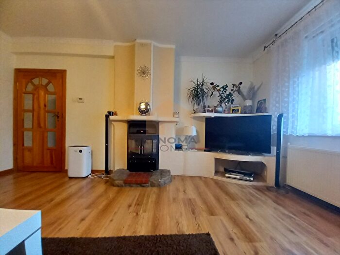 Dom 4-pokojowy na sprzedaż, Żarów