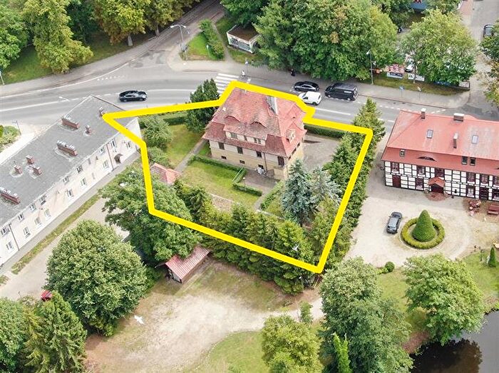 Dom 6-pokojowy na sprzedaż, Darłowo