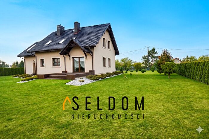 Dom 6-pokojowy na sprzedaż, Spalona