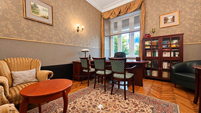Mieszkanie 4-pokojowe na sprzedaż, Łódź – Lipowa