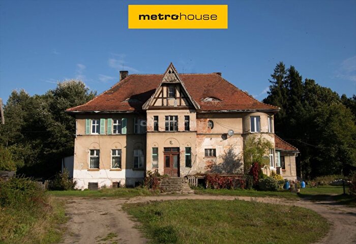 Mieszkanie 4-pokojowe na sprzedaż, Trzebiec