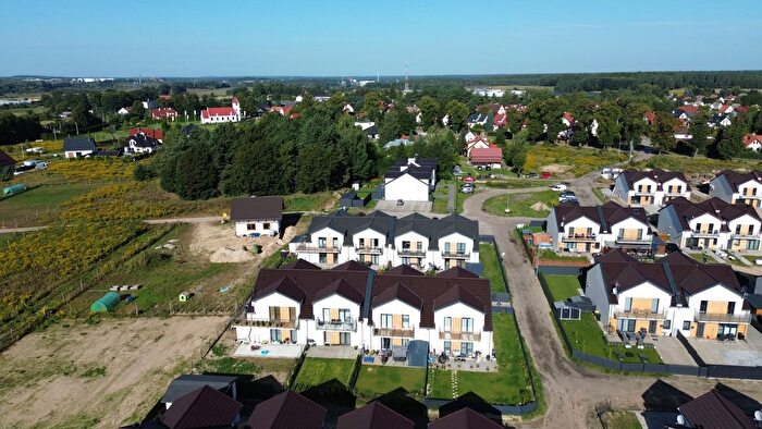 Mieszkanie 3-pokojowe na sprzedaż, Lubajny
