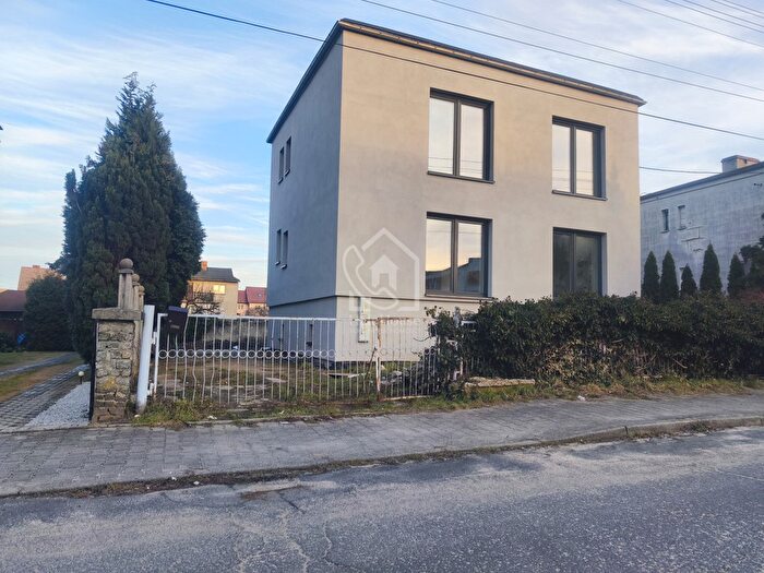 Dom 4-pokojowy na sprzedaż, Żary