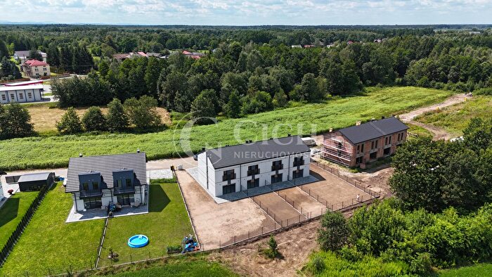 Mieszkanie 4-pokojowe na sprzedaż, Radłów