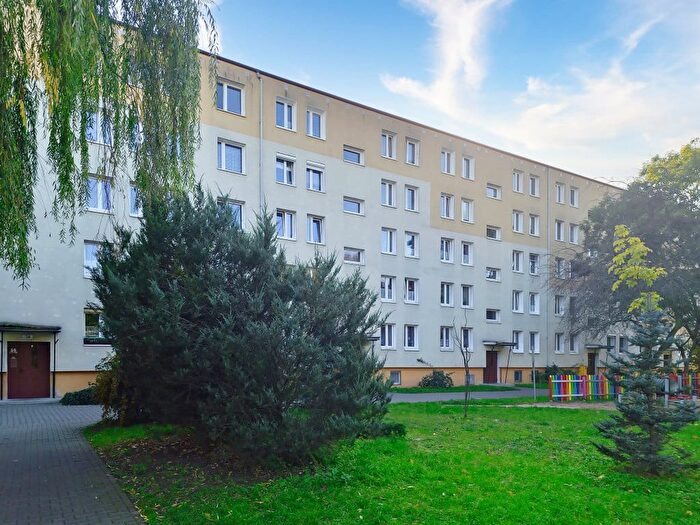 Mieszkanie 3-pokojowe do wynajęcia, Poznań – Os. Pod Lipami