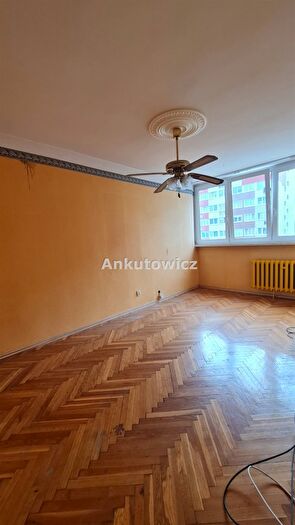 Mieszkanie 4-pokojowe na sprzedaż, Lubin