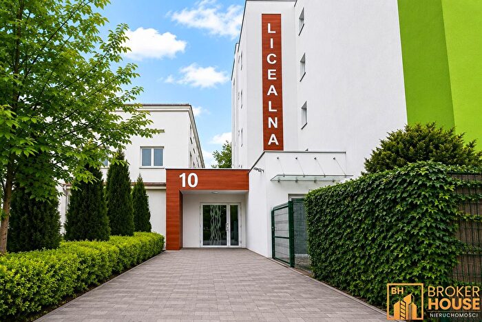Mieszkanie 3-pokojowe na sprzedaż, Opole – Licealna