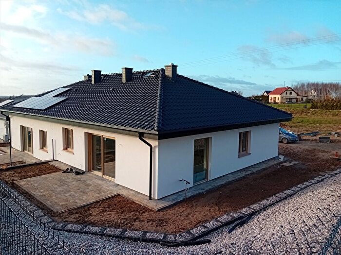 Dom 4-pokojowy na sprzedaż, Brodnica
