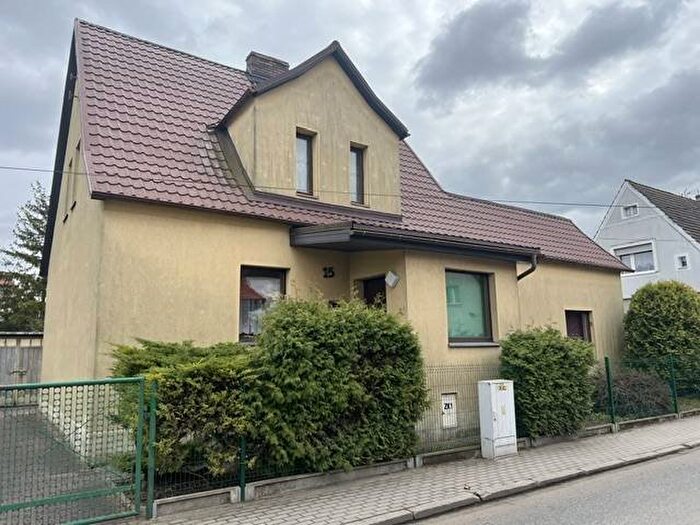 Dom 6-pokojowy na sprzedaż, Brzeg
