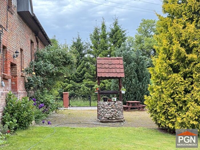 Dom 9-pokojowy na sprzedaż, Trzebiatów