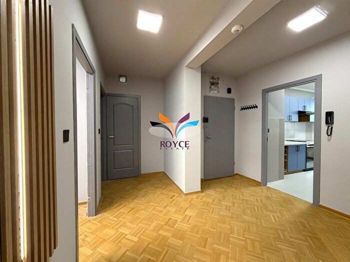 Mieszkanie 4-pokojowe na sprzedaż, Warszawa – Płocka