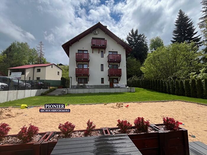 Dom 11-pokojowy na sprzedaż, Wisła