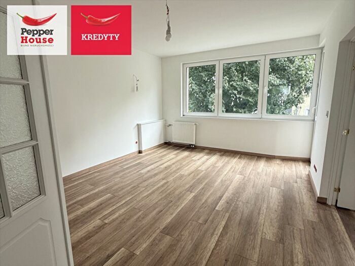 Mieszkanie 3-pokojowe na sprzedaż, Gdynia – Kornela Ujejskiego