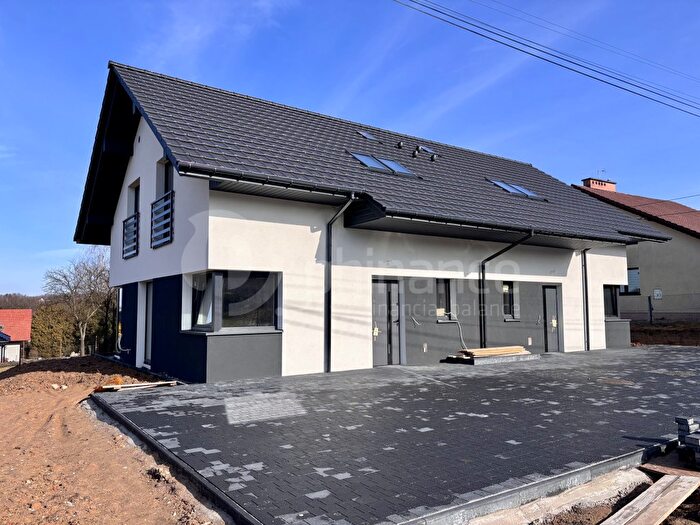 Dom 4-pokojowy na sprzedaż, Osieczany