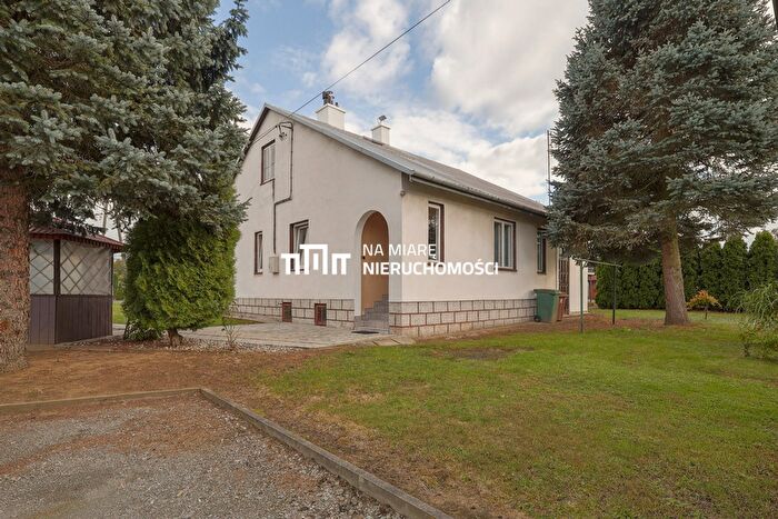 Dom 5-pokojowy na sprzedaż, Dębica