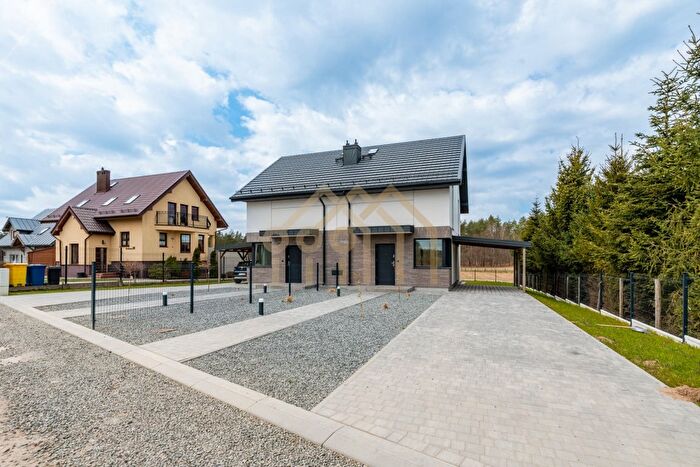 Dom 4-pokojowy na sprzedaż, Leśniewo