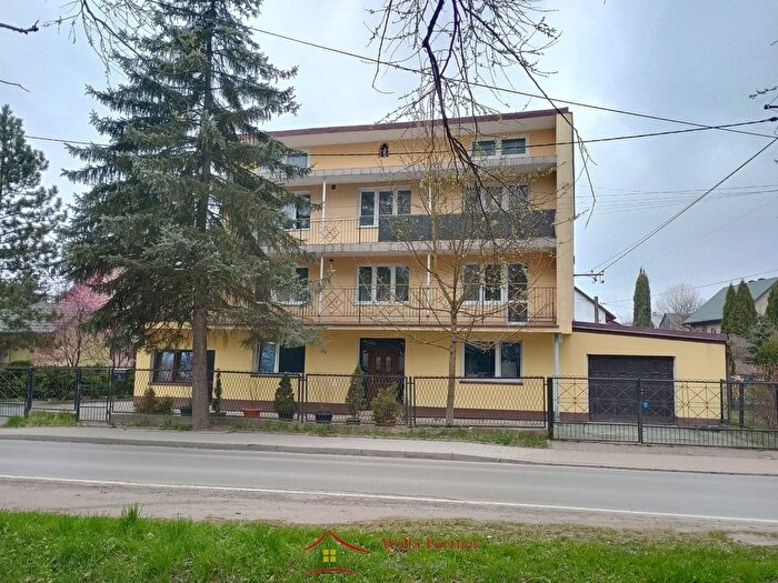 Dom 8-pokojowy na sprzedaż, Rybna