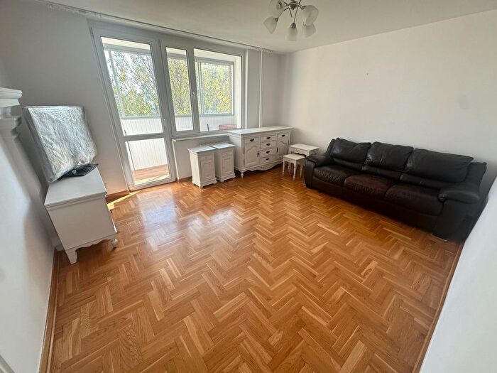 Mieszkanie 3-pokojowe do wynajęcia, Warszawa – Ostrobramska