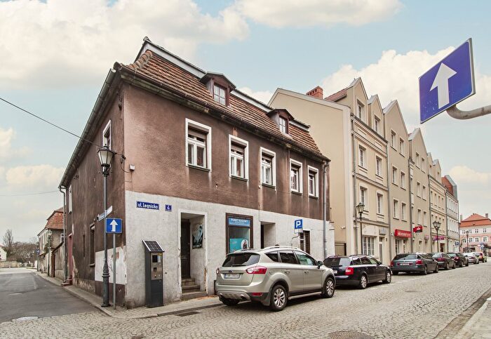 Mieszkanie 4-pokojowe na sprzedaż, Kożuchów