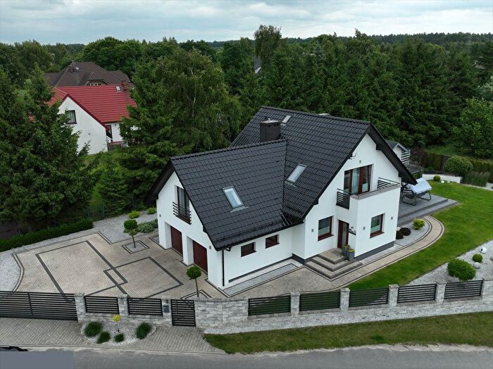 Dom 6-pokojowy na sprzedaż, Nowogard