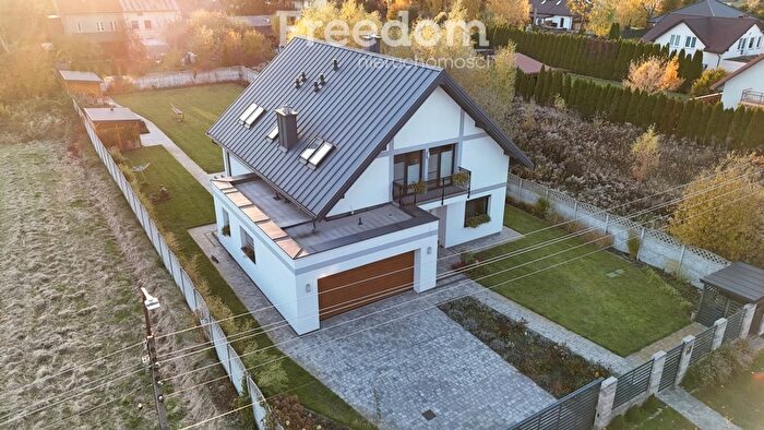 Dom 6-pokojowy na sprzedaż, Halinów